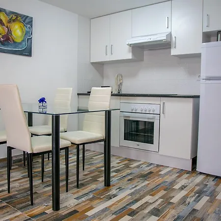 La Llar 빌라파메스