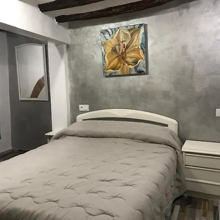 La Llar 펜션 빌라파메스